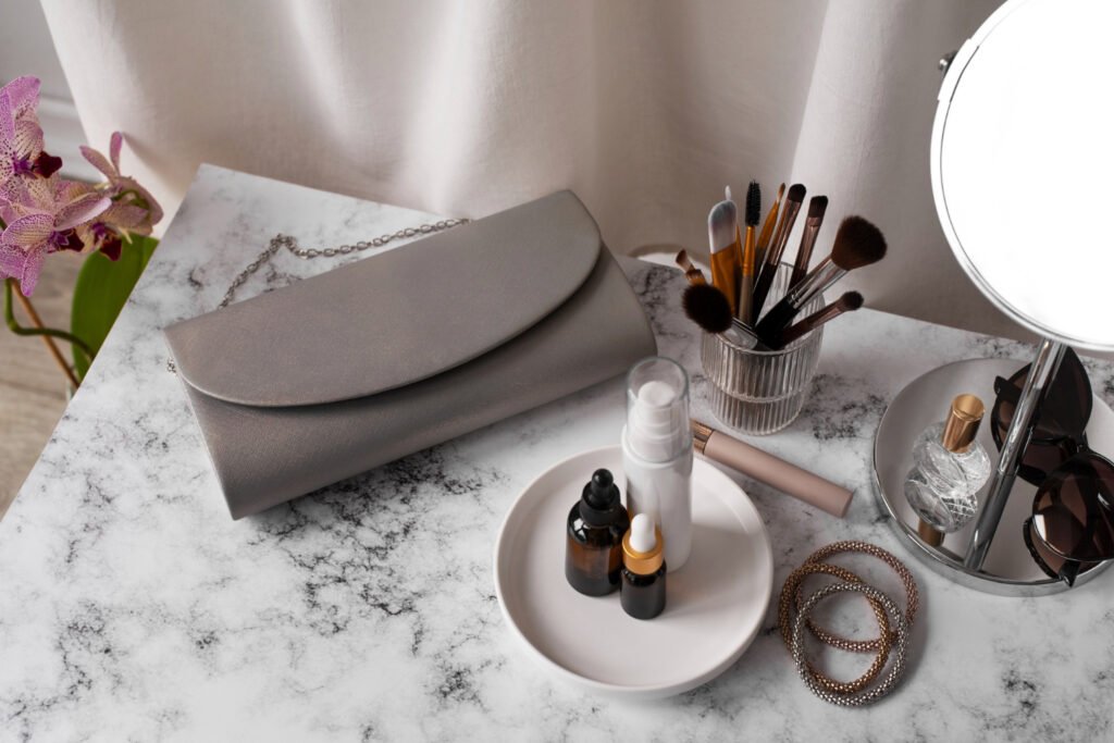 Benefits of Investing in a High-Quality Vanity Desk